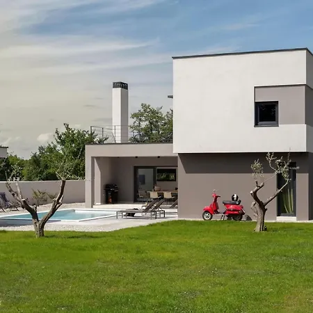 شقة Cosy In Istria Mednjan
